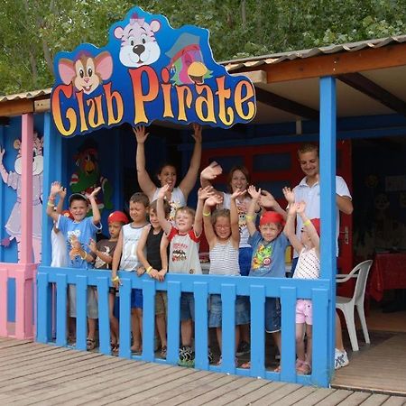 Camping Valras Climatise Hotel Serignan Luaran gambar