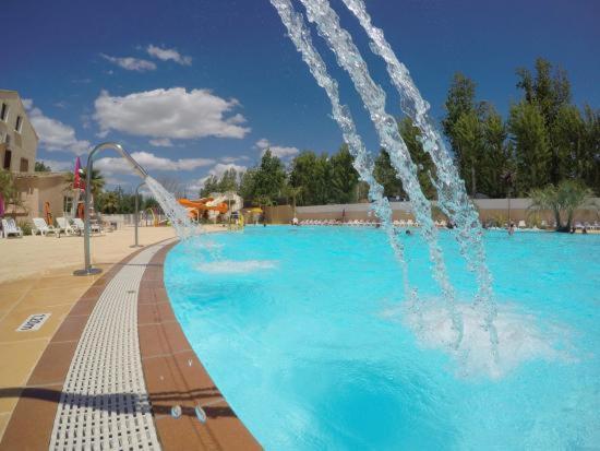 Camping Valras Climatise Hotel Serignan Luaran gambar
