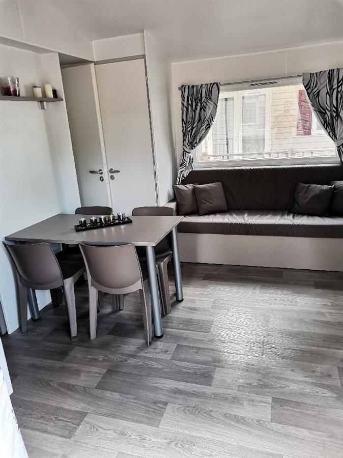 Camping Valras Climatise Hotel Serignan Luaran gambar